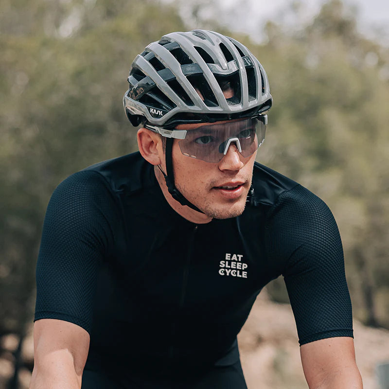 WINDBREAKER Photochromic Cycling Sunglasses